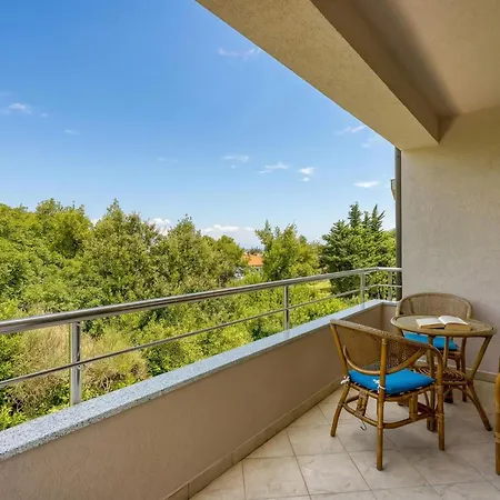 Good Life - Happy Apartman *