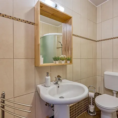 Good Life - Happy * Pula